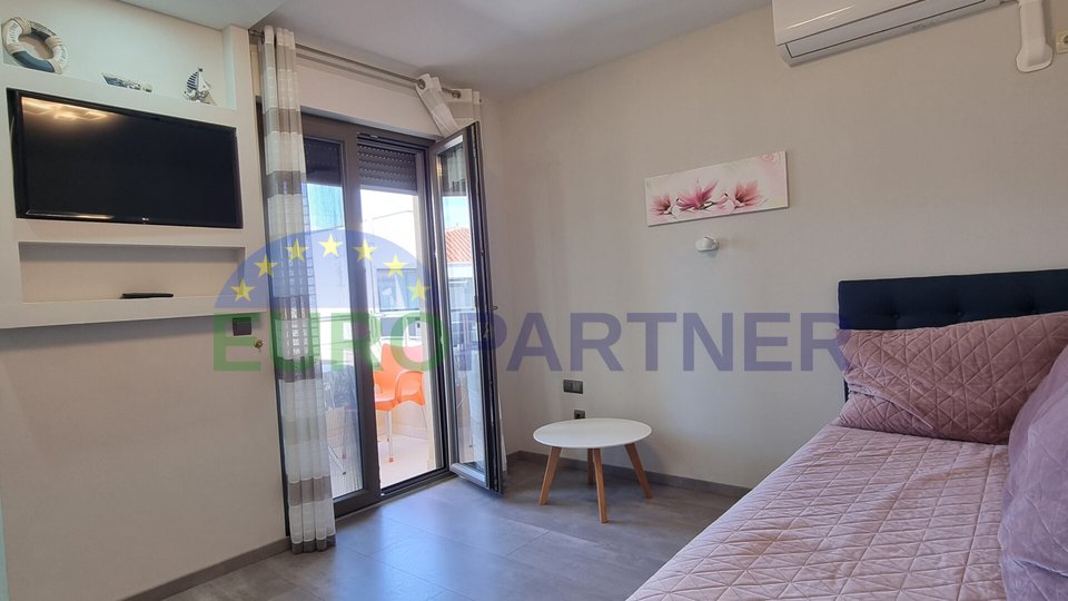 Semi-detached house with two apartments near the center of Poreč