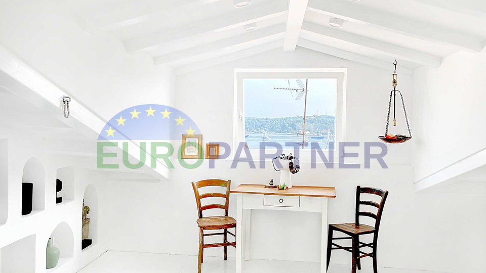 Newly renovated studio apartment in Rovinj with sea view