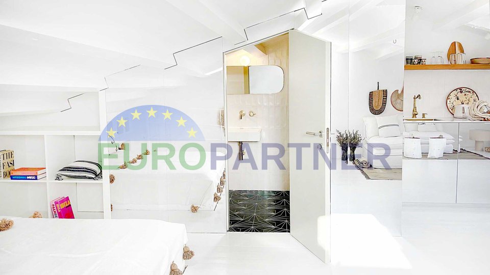 Newly renovated studio apartment in Rovinj with sea view