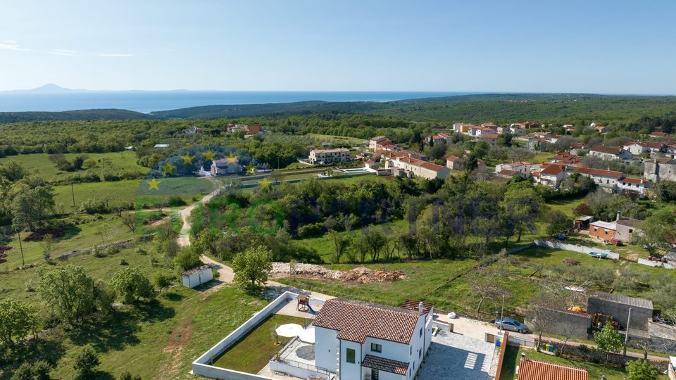 Modern villa with sea view, Marčana