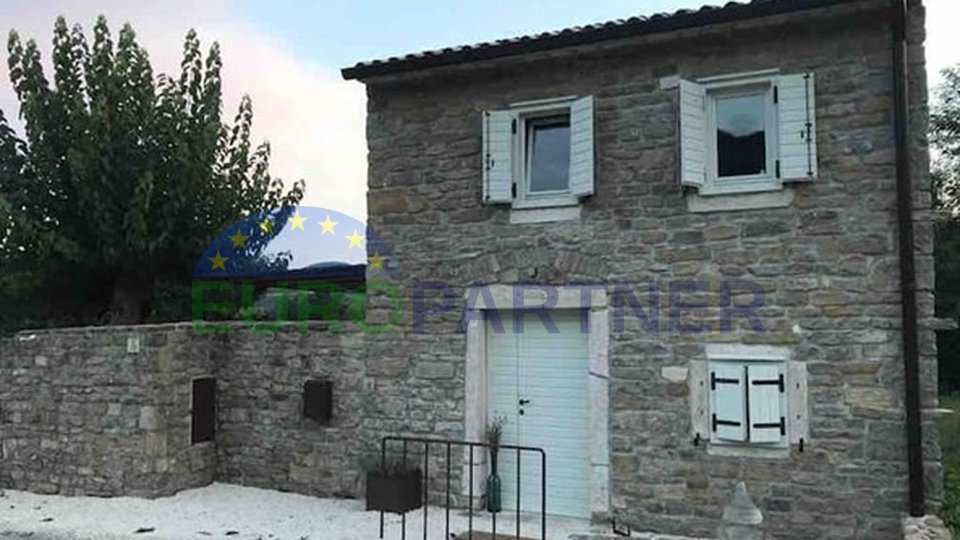 Istra, Motovun, dizajnerska kamena prelijepa kuća u srcu Istre