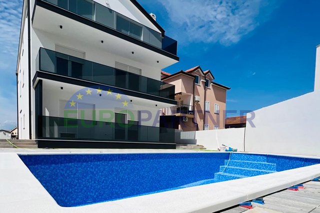 Wohnung in 73.50 m2 mit Pool, Insel Pag, zu verkaufen