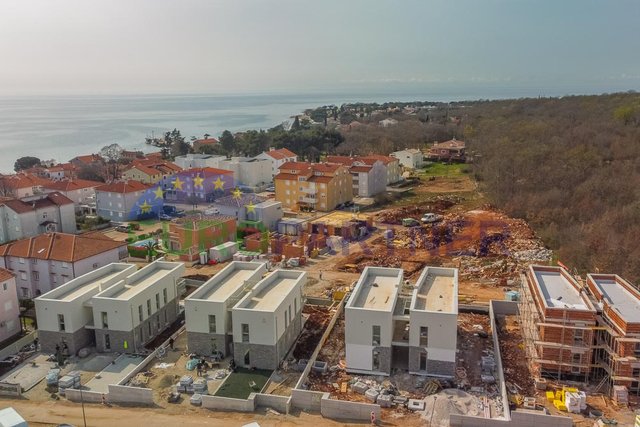 Novigrad, surroundings, newly built apartment 200m from the sea