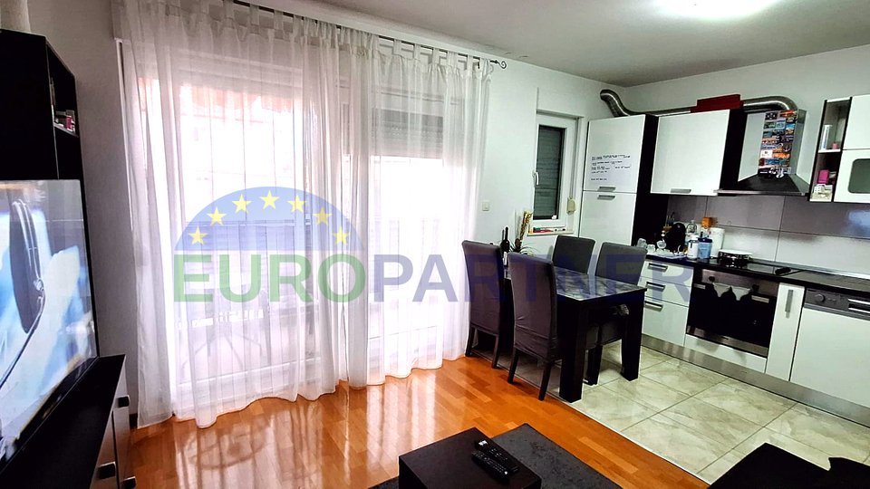 Split, Mejaši, 3-room with bathroom, 45 m2 and the possibility of a garage, for sale