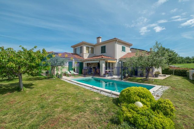 Bella villa mediterranea, vicino a Parenzo, a 8 km dal centro