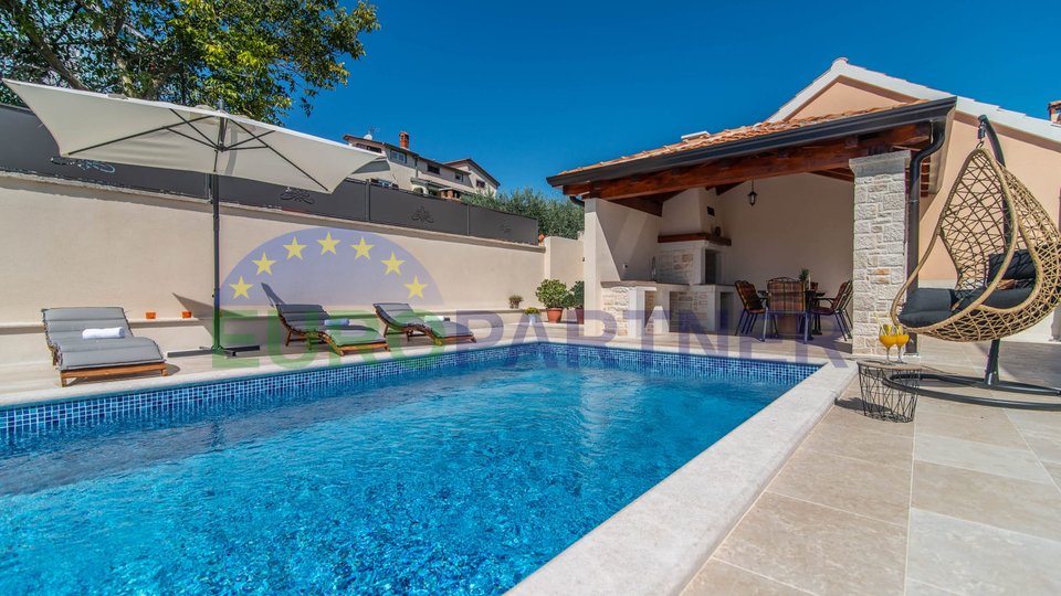 A beautiful villa 2.5 km from the center of Poreč