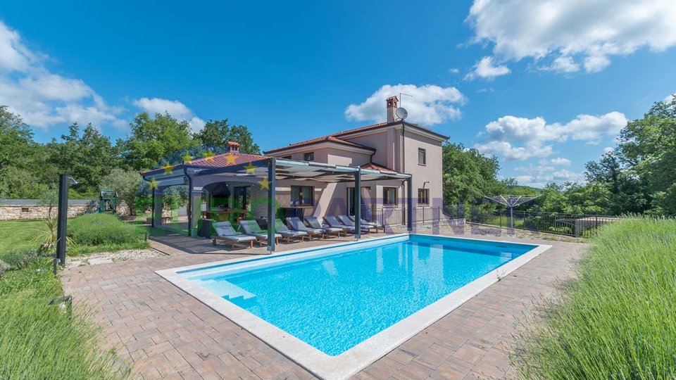 Istria, Rovinj, a beautiful house with a swimming pool and a spacious garden