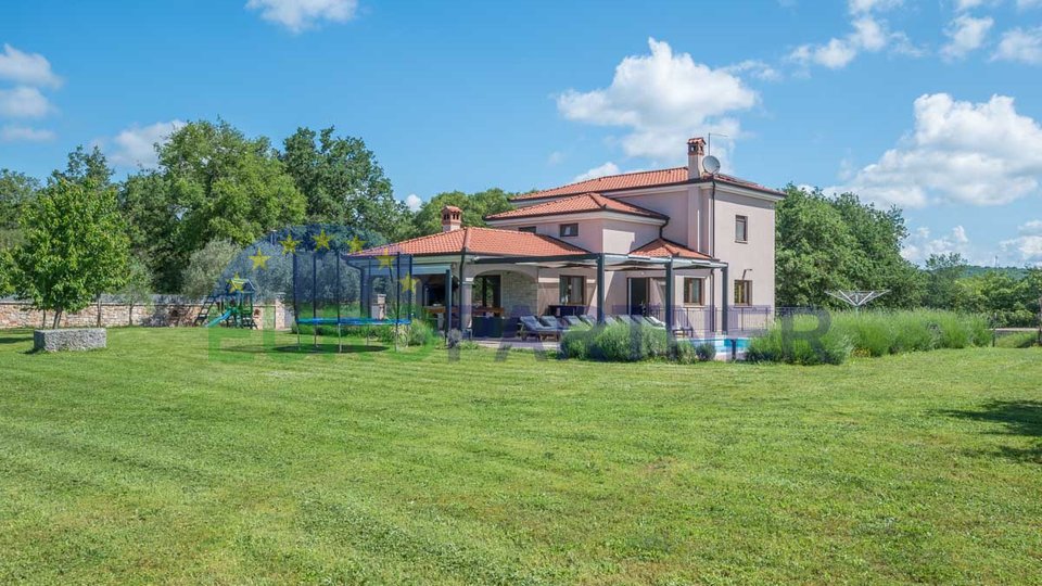 Istria, Rovinj, a beautiful house with a swimming pool and a spacious garden