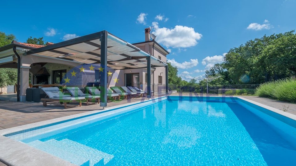 Istria, Rovinj, a beautiful house with a swimming pool and a spacious garden