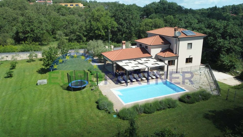 Istria, Rovinj, a beautiful house with a swimming pool and a spacious garden