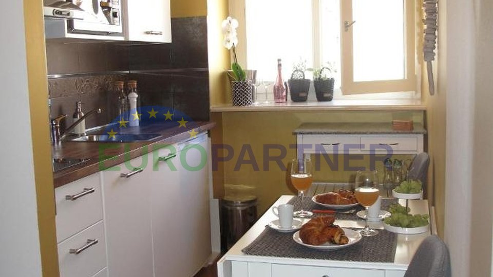 Istria, Poreč, Studio apartment with office space in the center of Poreč