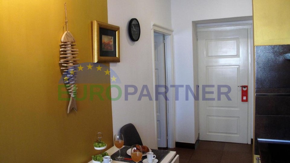 Istria, Poreč, Studio apartment with office space in the center of Poreč