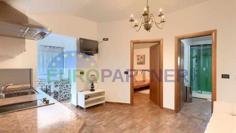 Istria, Tar, commercial and residential building in an excellent location