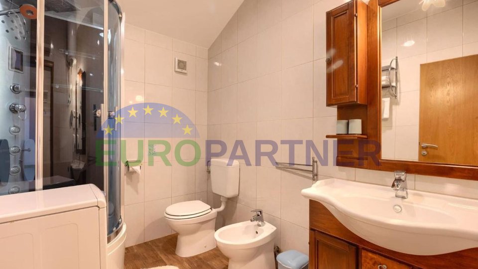 Istria, Tar, commercial and residential building in an excellent location