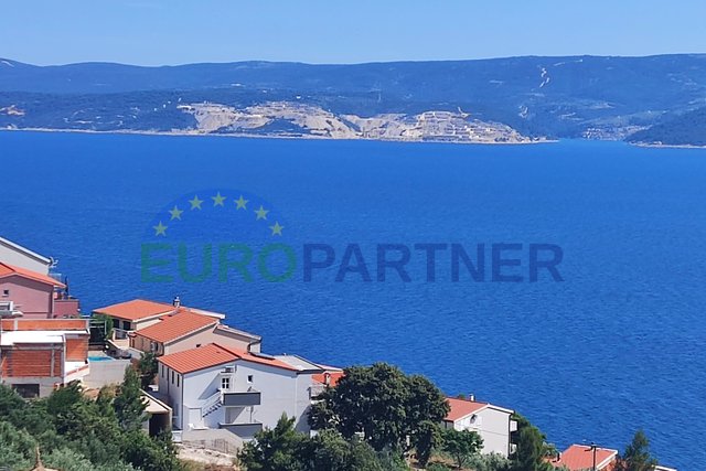 Omiš, apartment house of 500 m2 with panoramic sea view