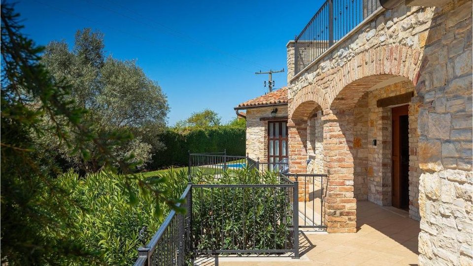 Stone villa on a hill overlooking the sea, Višnjan, Istria