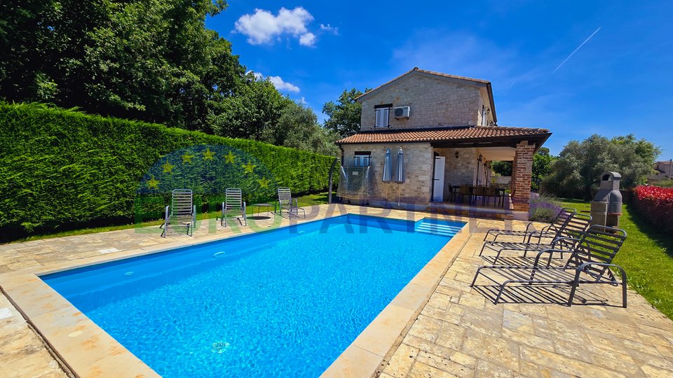 Porec area, stone house with pool and sea view