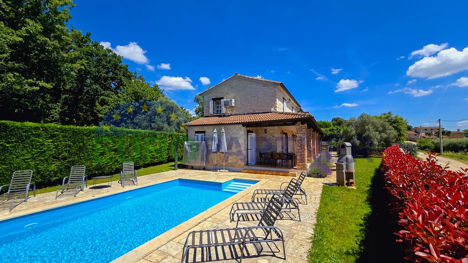 Porec area, stone house with pool and sea view