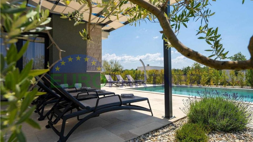 A beautiful modern villa 1 km from the sea, Vabriga, Istria