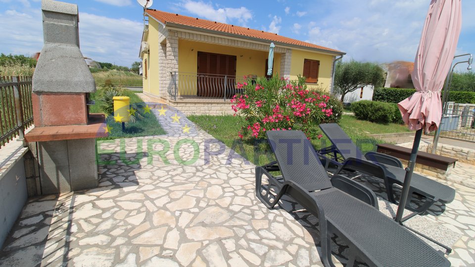 Bungalow with pool, Poreč area