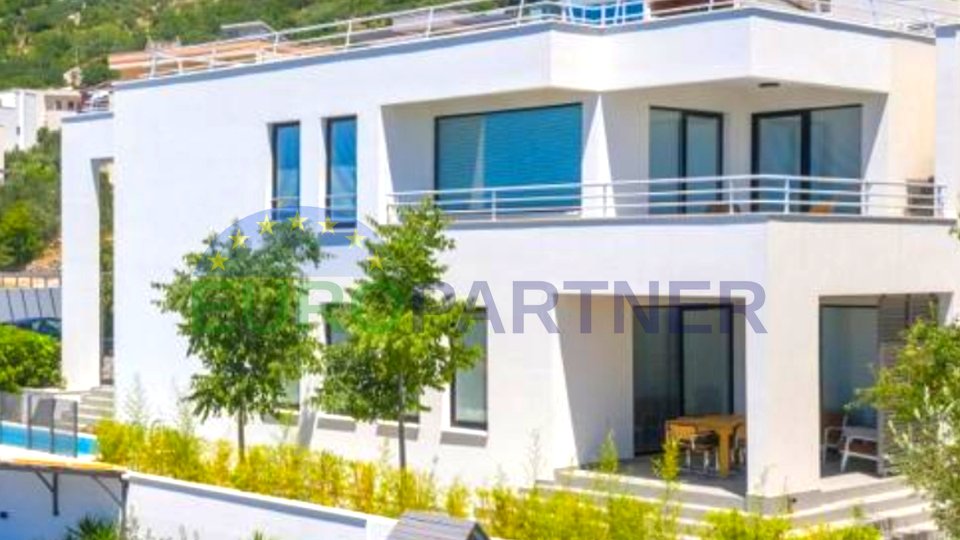 Beautiful villa with pool and sea view, Makarska for sale