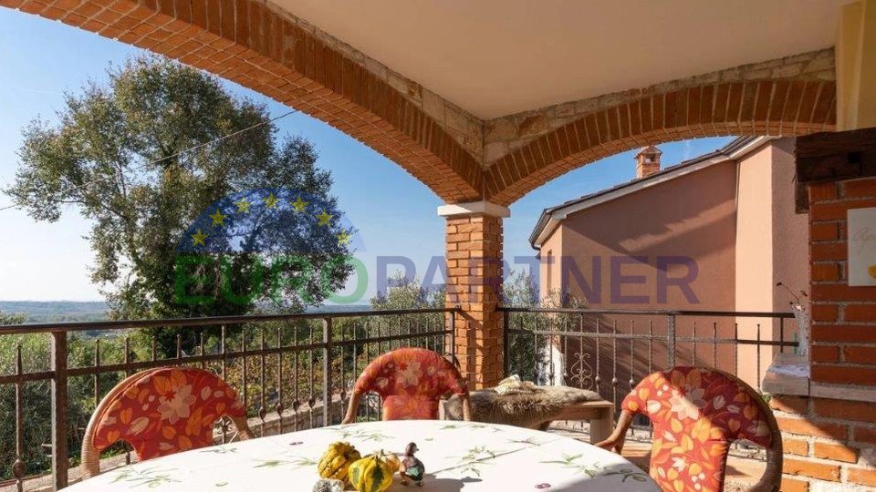 Casa con vista mare, zona Parenzo