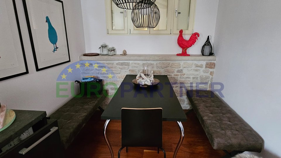 Istra, Rovinj, tri luksuzna apartmana prvi red do mora