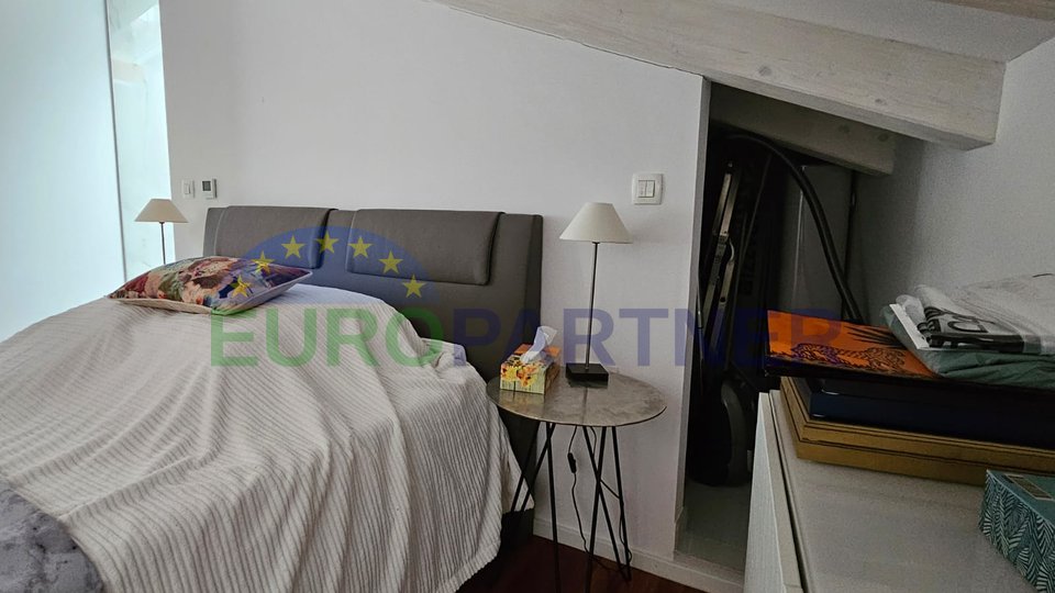 Istra, Rovinj, tri luksuzna apartmana prvi red do mora