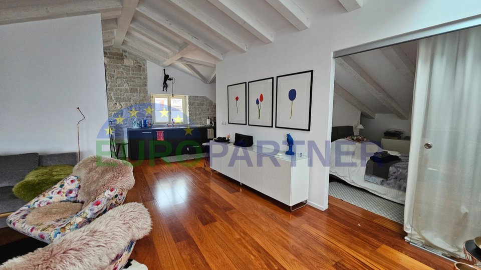 Istria, Rovinj, three luxury apartments, first row to the sea