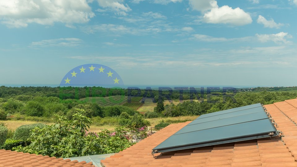 Mediterrane Villa mit Panoramablick auf das Meer