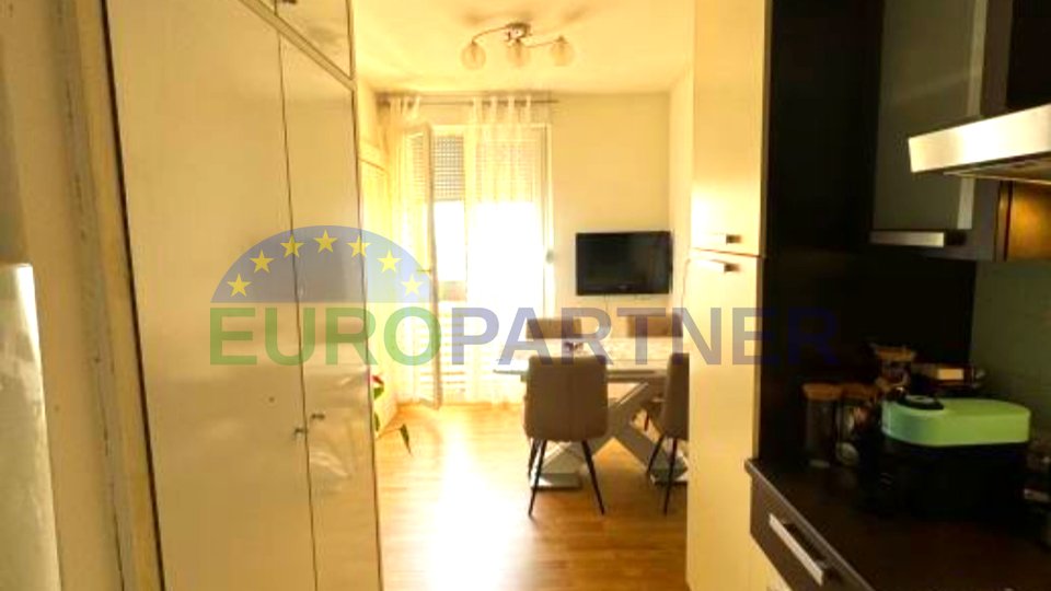 2-Zimmer-Wohnung mit Meerblick 62 m2, Split 3