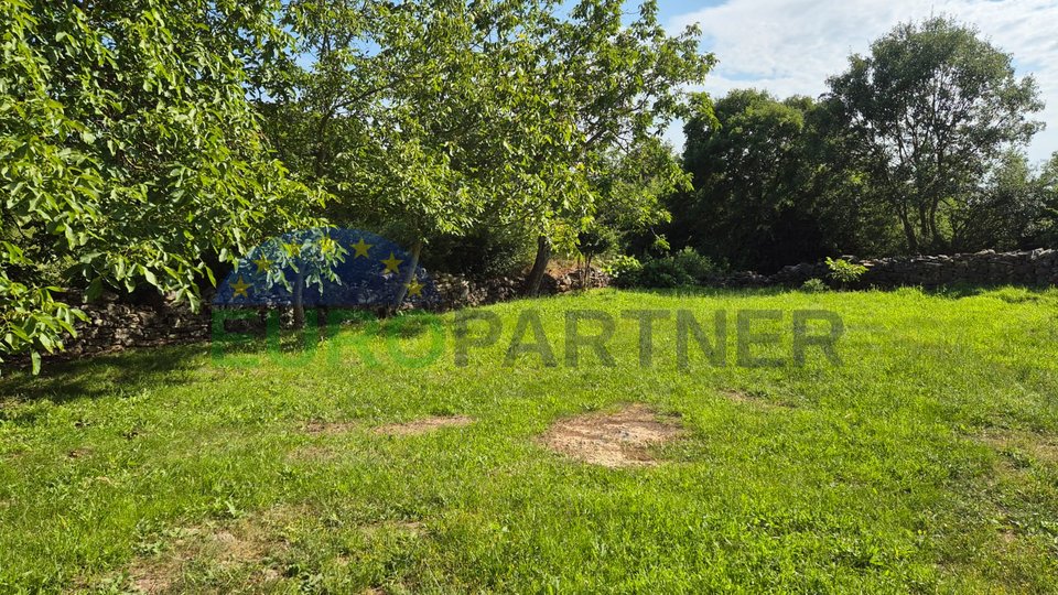 Istria, Kanfanar, building plot with planned building