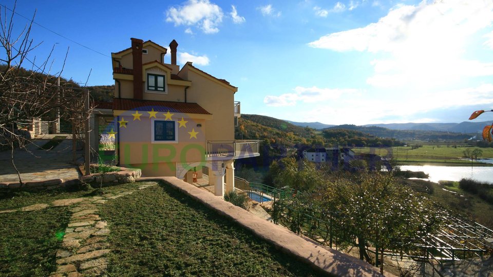 Casa, 312 m2, Vendita, Drniš