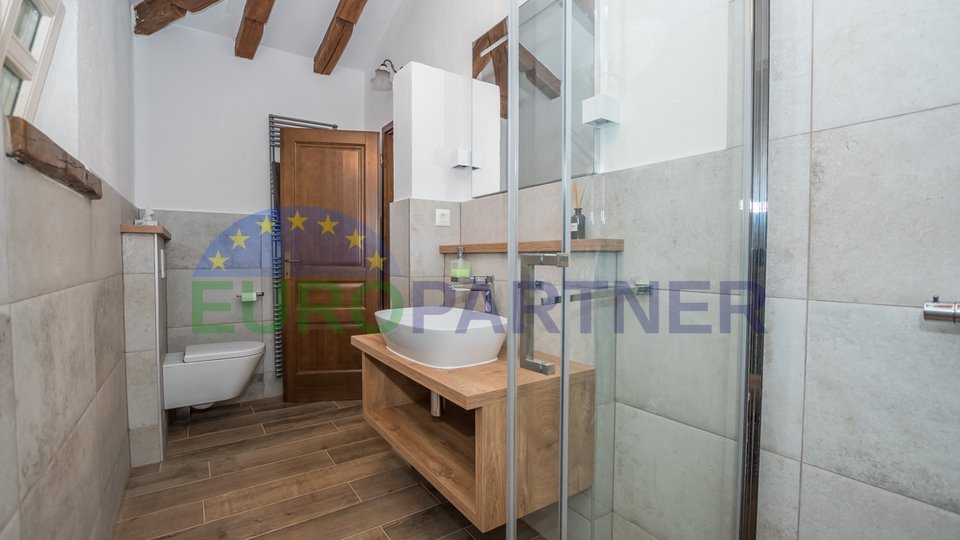 Stone villa with heated pool, Poreč, surroundings