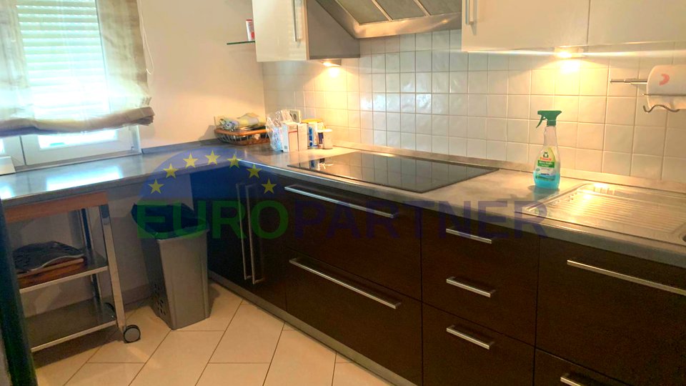 Penthouse Split 175 m2, Dvoetažni stan Meje