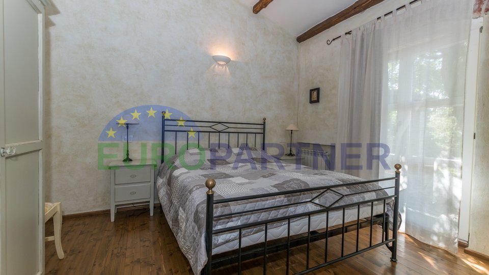 Stone villa with swimming pool, Poreč, surroundings