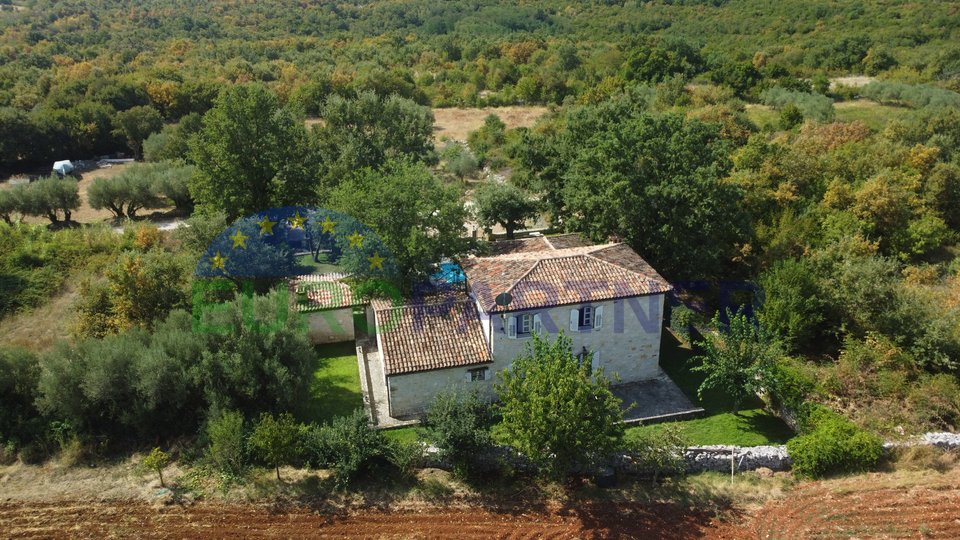 Stone villa with swimming pool, Poreč, surroundings