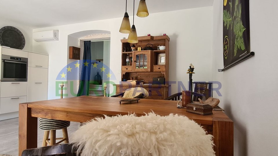 Fantastic stone house in traditional Istrian style in an idyllic location