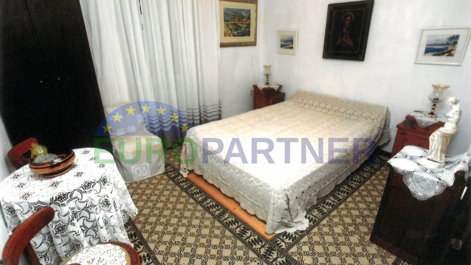 House in the old town of Pag, 176 m2