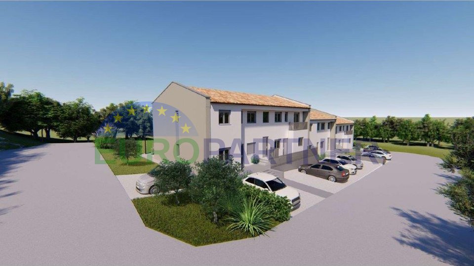 Appartamento con cortile, nuova costruzione, Tar, a 2 km dal mare