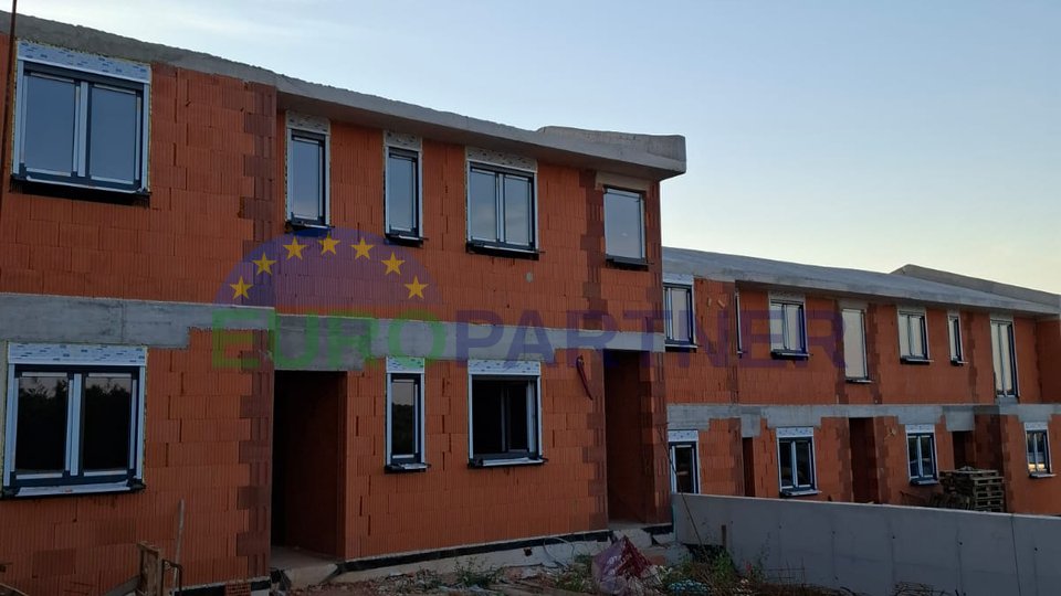 Wohnung mit Garten, Neubau, Tar, 2 km vom Meer entfernt