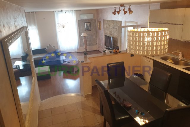 Istria, Poreč, furnished apartment in the city center