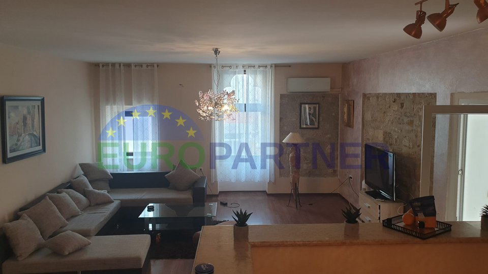 Istria, Poreč, furnished apartment in the city center