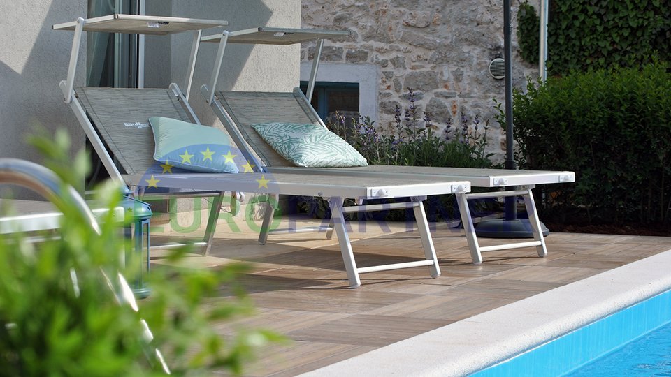 Istrien, Poreč, modernes einstöckiges Haus mit Swimmingpool