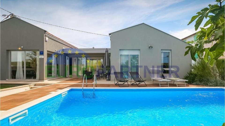 Istria, Poreč, modern one-story house with swimming pool