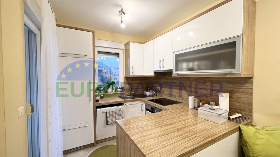 Istria, Novigrad, furnished apartment near the city center