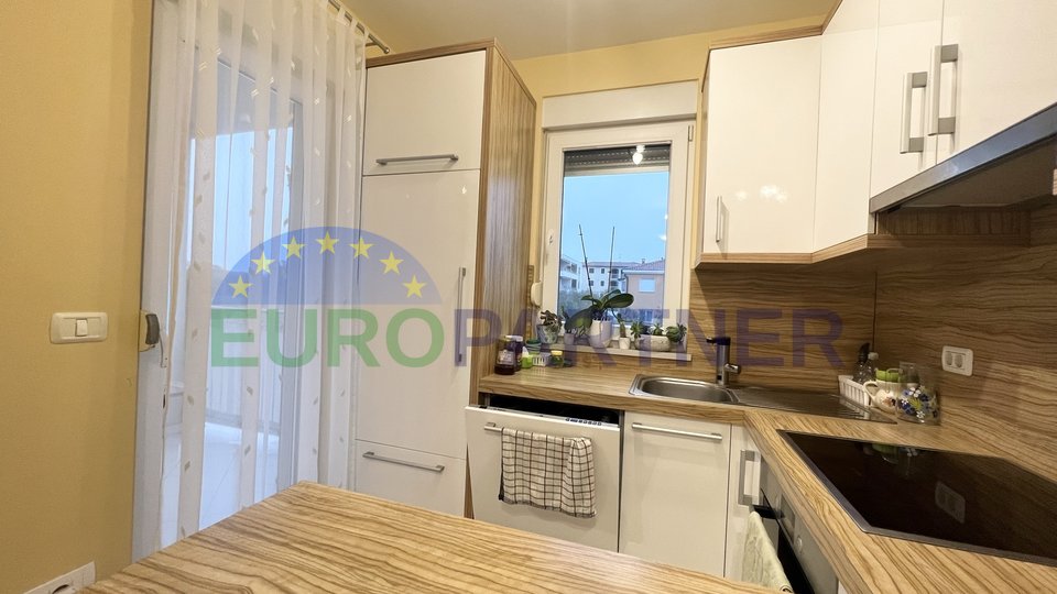 Istria, Novigrad, furnished apartment near the city center