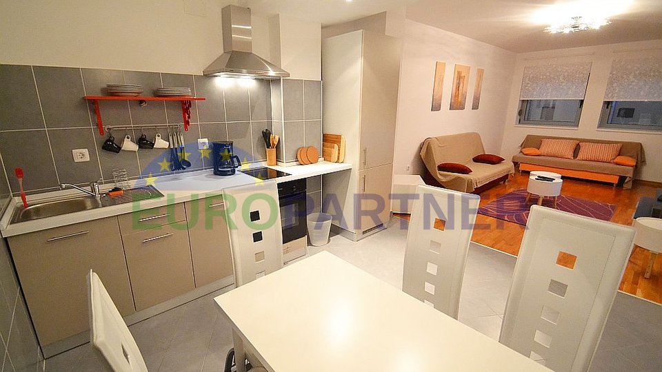 Beautiful apartment on a top location, 50 m from the sea!!
