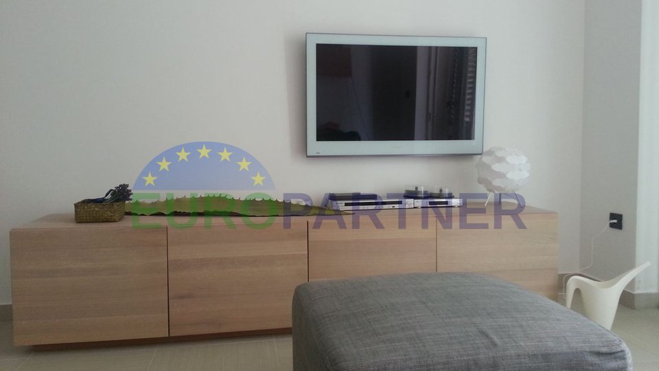 Newly renovated apartment in Krk, near the sea