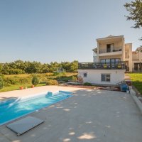 Beautiful house with apartments and sea view - 4
